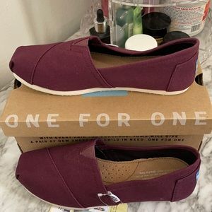 Toms Slip On Shoes
